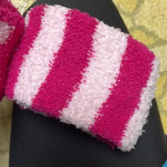 New three pack, secret, treasures, cozy, crew socks - Picture 6 of 10